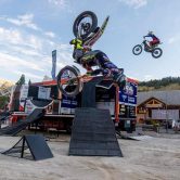 show moto Trial extreme avec backflip LE DEVOLUY 05 /Camion PL19T